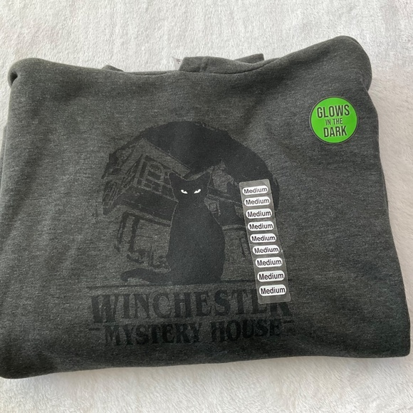 WINCHESTER MYSTERY HOUSE HOODIE SWEATER~SIZE MEDIUM! - Picture 8 of 8